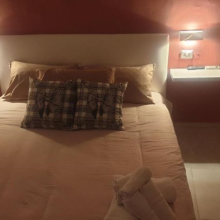 Fraleo Home نابولي المظهر الخارجي الصورة